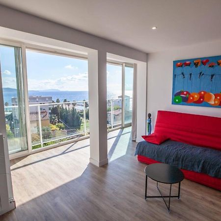 Très beau T2 climatisé refait à neuf, vue mer panoramique exceptionnelle à 120m à pied de la plage La Ciotat Exterior foto